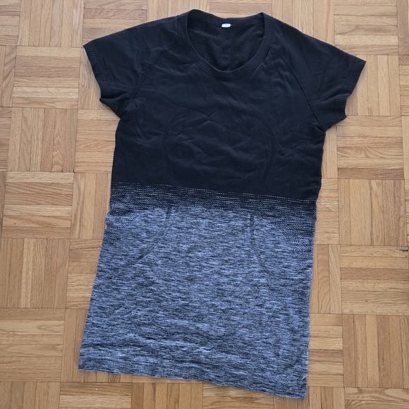 Lululemon Swiftly Tech Short Sleeve Crew Tee T-shirt Black Grey Ombre Size 6 - Picture 2 of 15